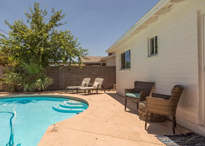 Cozy Home Near Downtown Mesa Pool Bbq