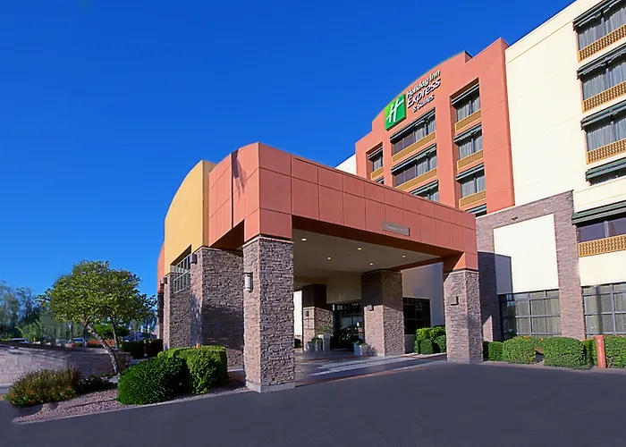 Holiday Inn Express & Suites Tempe By Ihg