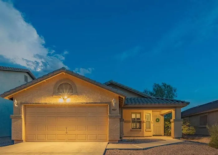 Tranquil Oasis: Experience Luxury Living!