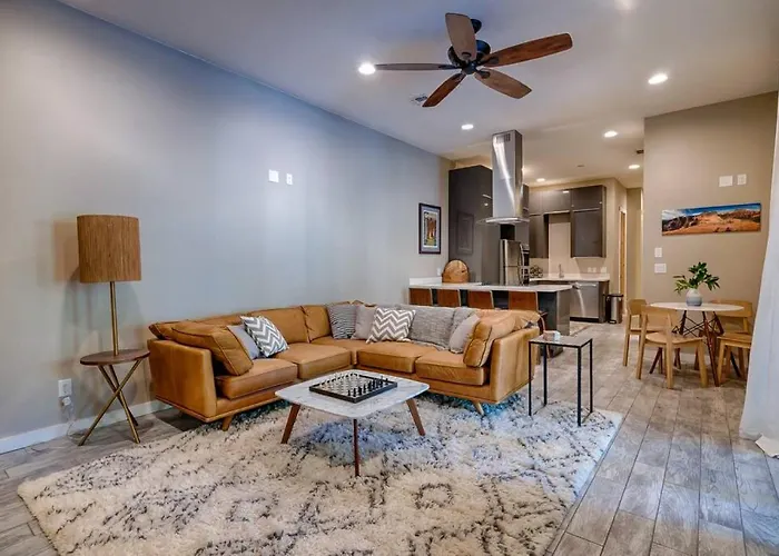 The Chic Cabin Apartment