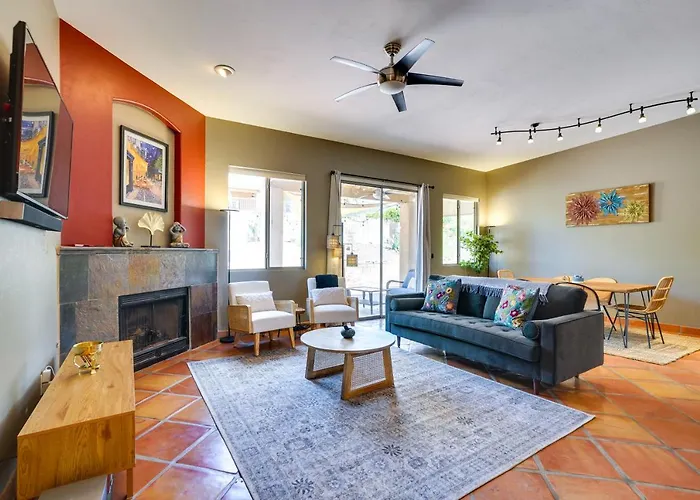 Hot Tub & Patio! Luxury Tucson Retreat