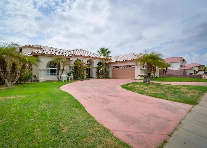 Luxe Yuma Home With Private Pool!