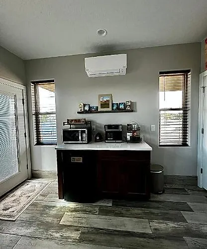 Bent Canyon Suite