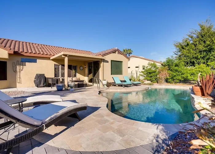 Resort Perks & Pool! 45+ Snowbird Home In Surprise