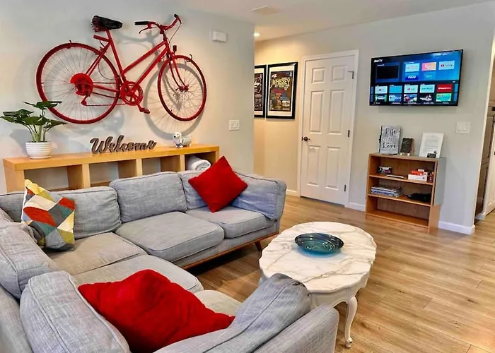 Creek Side Stay 1 Mile From Downtown And Hiking