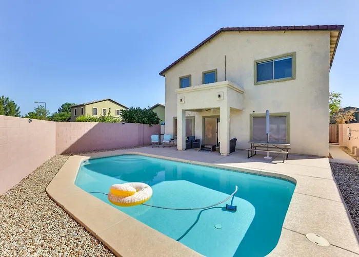 Pool, Game Room! Family-Friendly Surprise Retreat