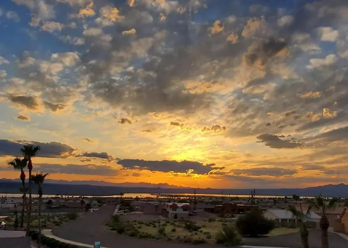 Shoshone Lower Unit With Lake And Pool Views