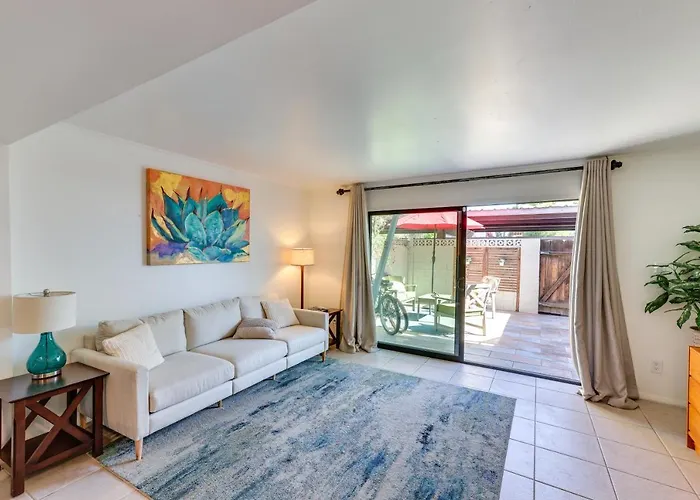 1 Mi To Old Town! Snowbird Escape W/ Pool Access