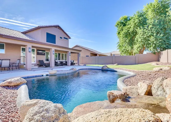 7 Mi To State Farm Stadium: Family Home W/ Pool