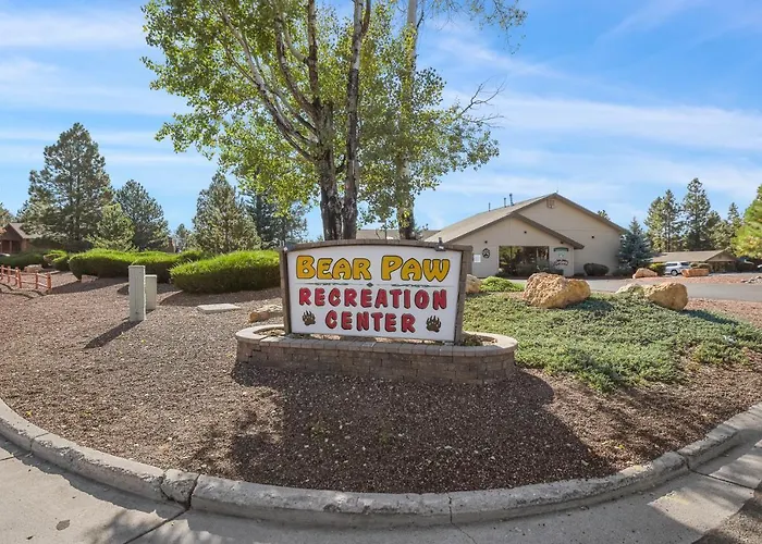 Delightful 1 Bdrm Country Club Retreat With Mt Elden Views!