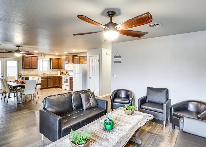 Fire Pit + Covered Patio: Bullhead City Escape!