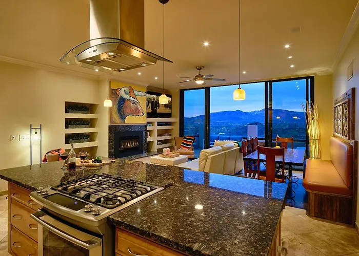 Summit Suite - Stunning Mountain Views - Hot Tub