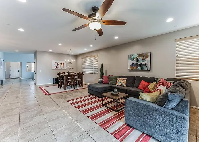Beautiful 5Br, 3.5Ba Home - Community Pool/Fitness