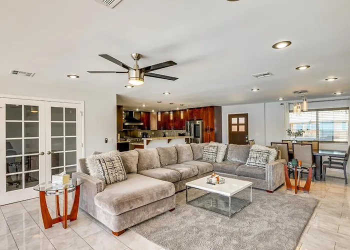 2 Mi To Golf: Poolside Paradise In Scottsdale!