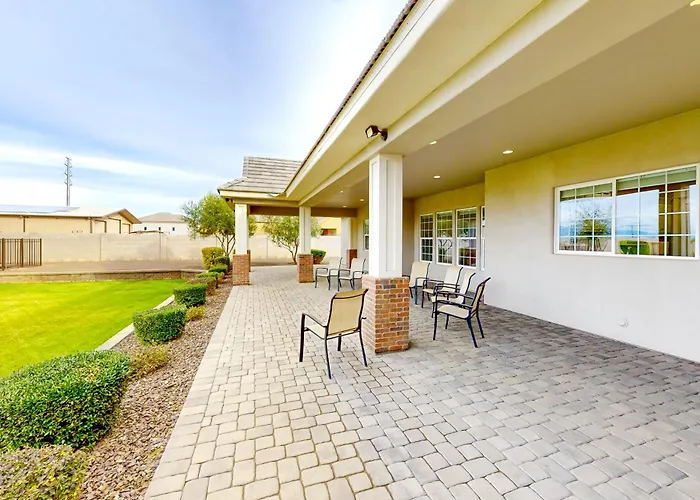 Queen Creek Oasis