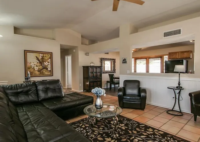 Scottsdale Kierland 3 Bdrm With Sparkling Pool