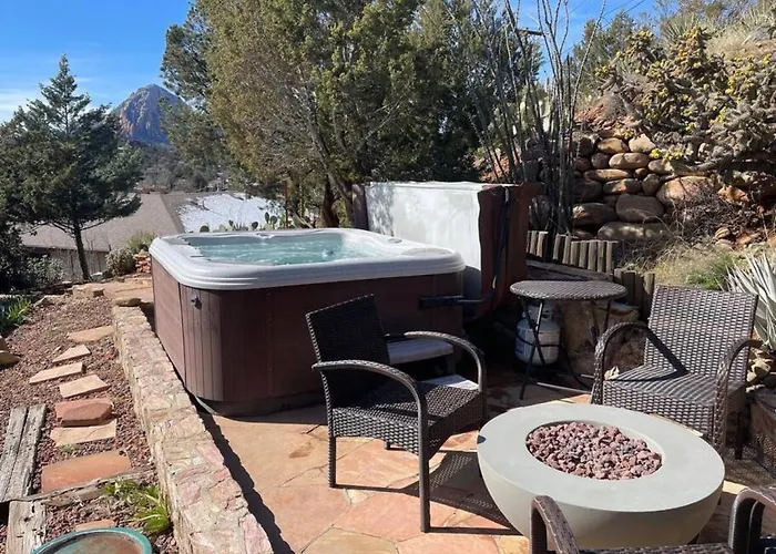 Top Of Uptown Sedona With Panoramic Views And Hot Tub