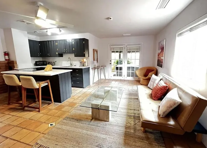 Quaint 1 Bedroom Unit With Hottub In Uptown Sedona