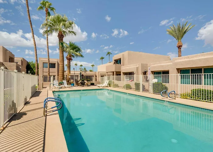 Pool Access! Pet-Friendly Snowbird Retreat In Mesa