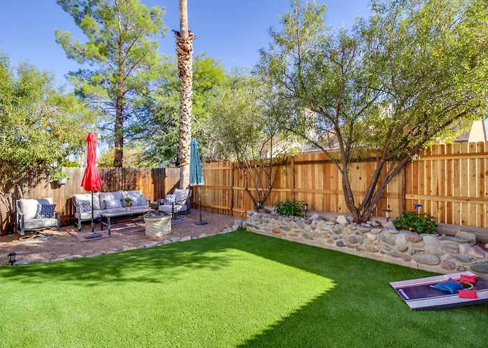 Dog-Friendly Tucson Home W/ Patio & Hot Tub