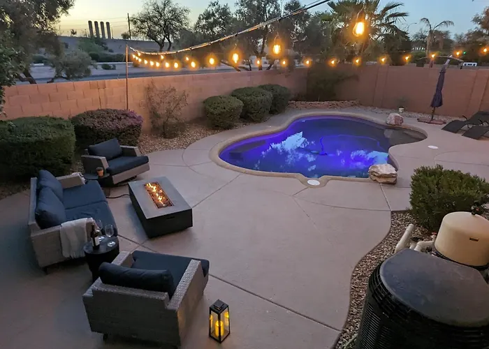 Hollyhock - Pet-Friendly 4Br Heated Pool & Near Golf