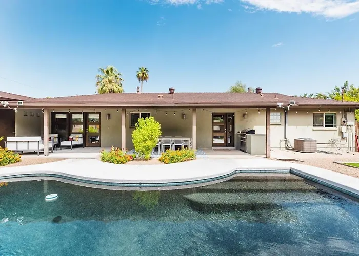 Heated Pool Outdoor Kitchen Patio Modern Design