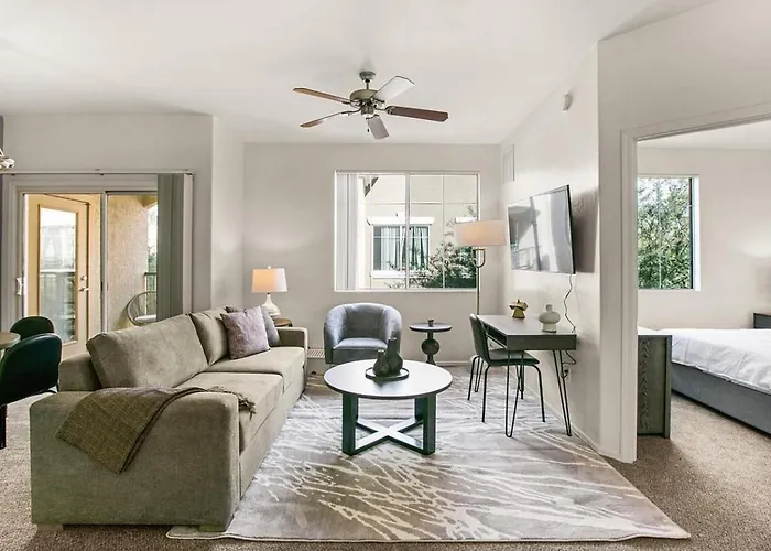 Landing Modern Apartment With Amazing Amenities