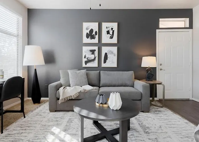 Landing Modern Apartment With Amazing Amenities
