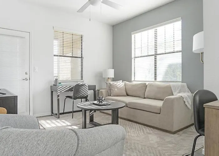 Landing Modern Apartment With Amazing Amenities