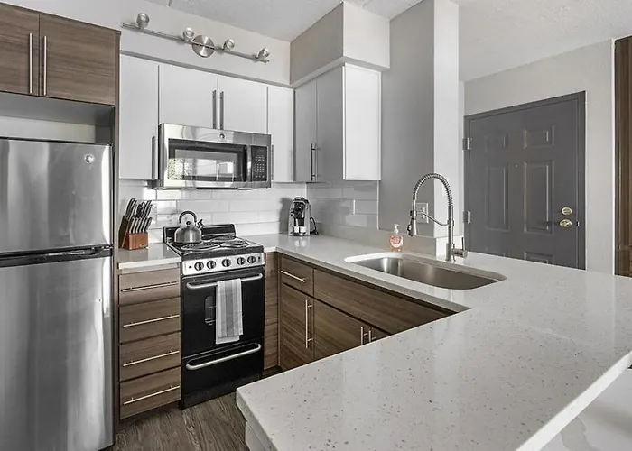 Landing Modern Apartment With Amazing Amenities