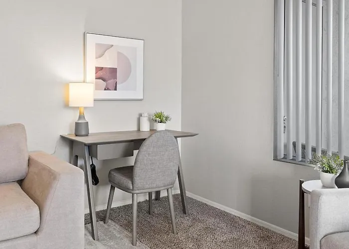 Landing Modern Apartment With Amazing Amenities