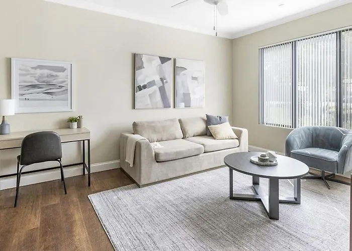 Landing Modern Apartment With Amazing Amenities