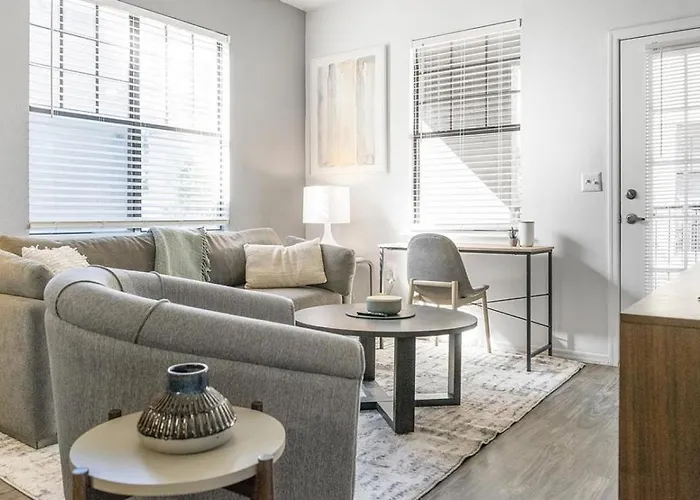 Landing Modern Apartment With Amazing Amenities