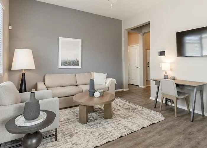 Landing Modern Apartment With Amazing Amenities