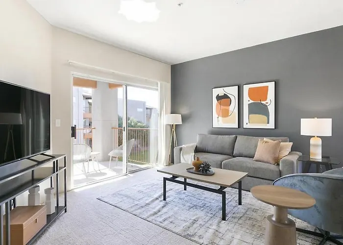 Landing Modern Apartment With Amazing Amenities