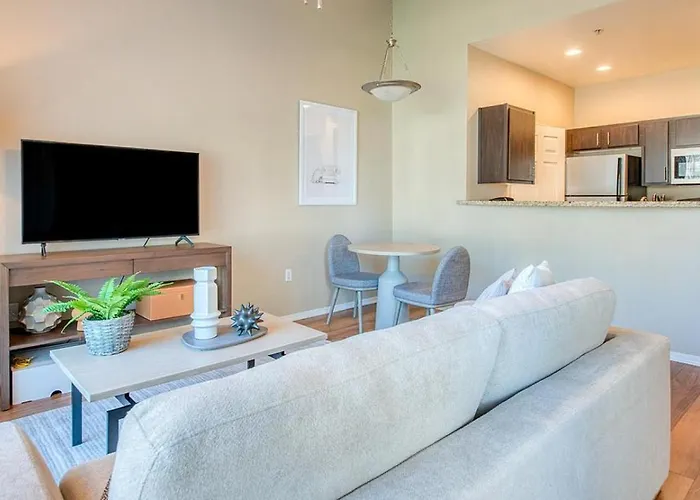 Landing Modern Apartment With Amazing Amenities
