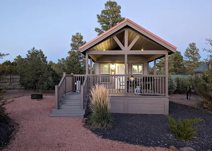 Cozy Cabin In A Fun Mini Cabin Resort!