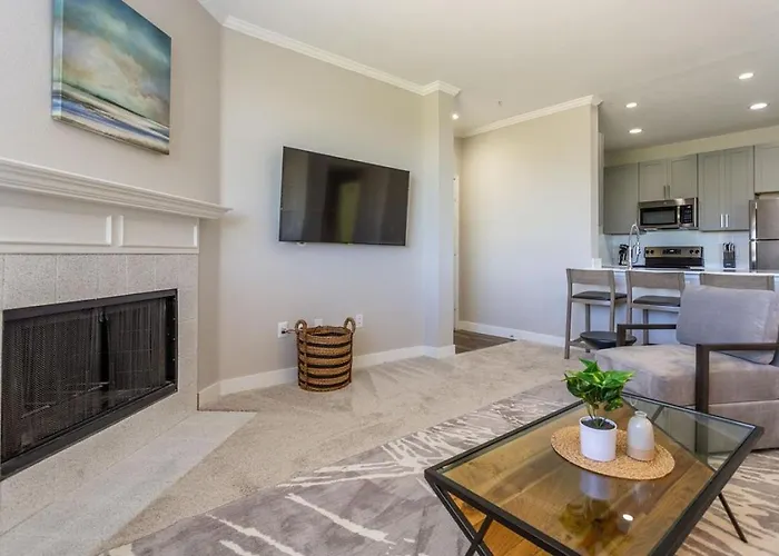 Landing Modern Apartment With Amazing Amenities