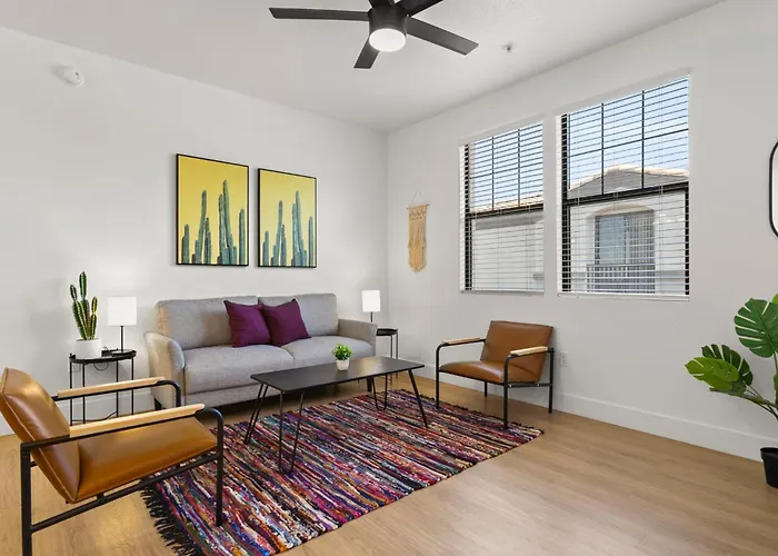 Cozysuites Glendale By The Stadium With Pool 15
