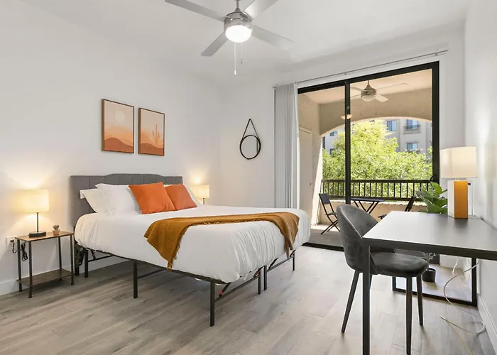 Cozysuites Glendale By The Stadium With Pool 14