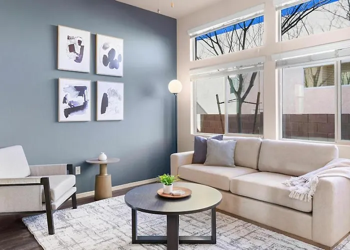 Landing Modern Apartment With Amazing Amenities