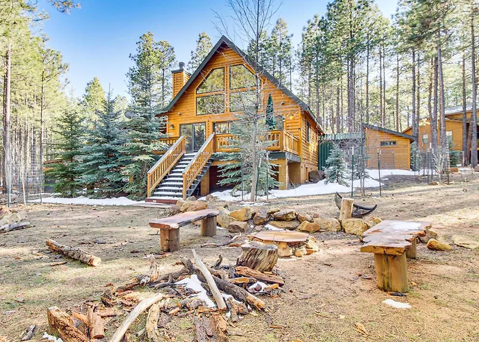 Family-Friendly Cabin W/ Fire Pit In Forest Lakes