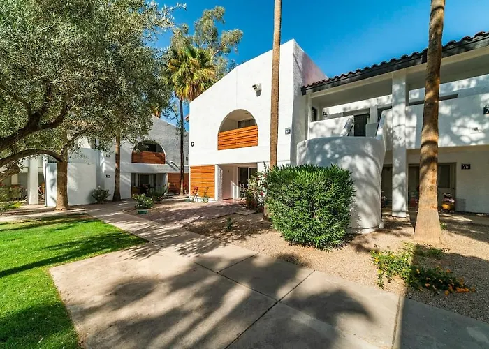 37A- Casa Grande Modern Condo 1Bd W Heated Pool