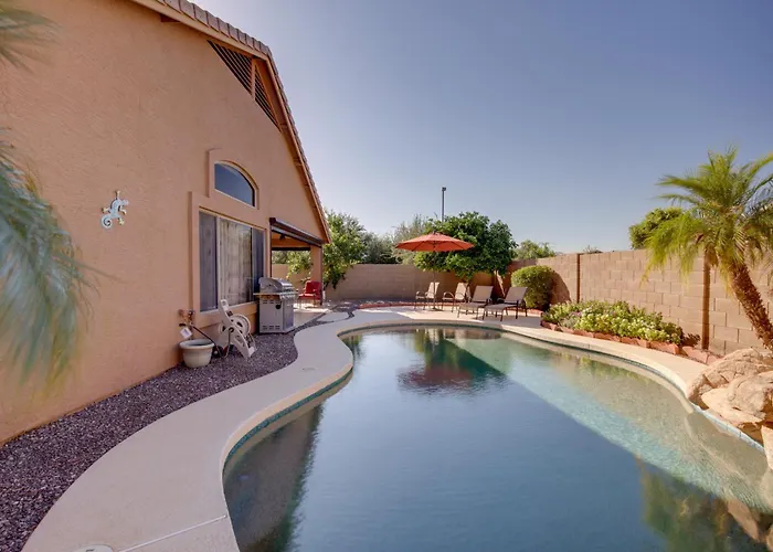 Near Hikes! Snowbird Escape W/ Pool In Gilbert