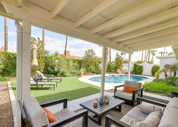 Near Golfing & Shops: Scottsdale Gem W/ Patio!