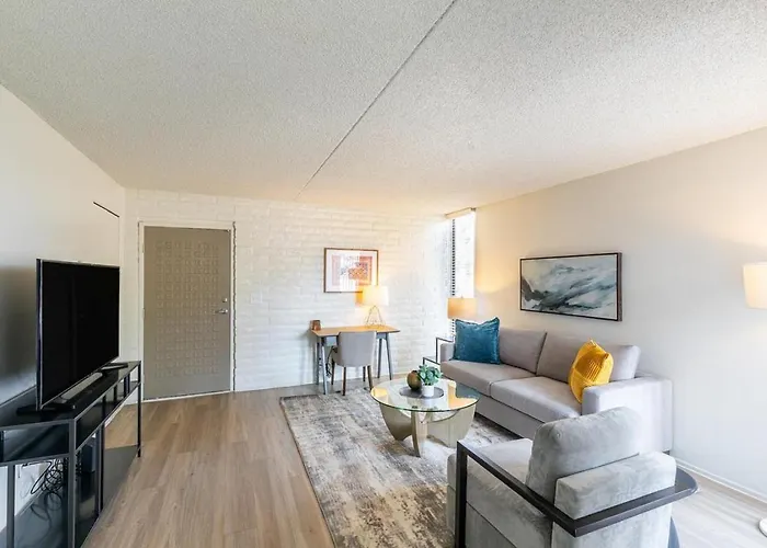 Landing Modern Apartment With Amazing Amenities