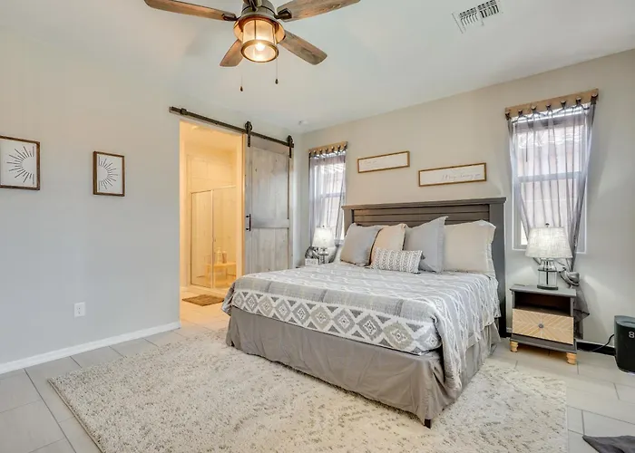 Tucson 4Br Retreat! Private Pool, Fire Pit!