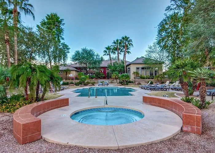 Gated Condo Heated Pool Putt Green Near Papago