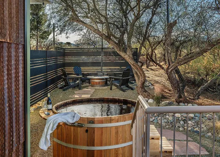 Tu'Nlii House Creekfront For 9 Hot Tub, Fire Pit, Secret Door