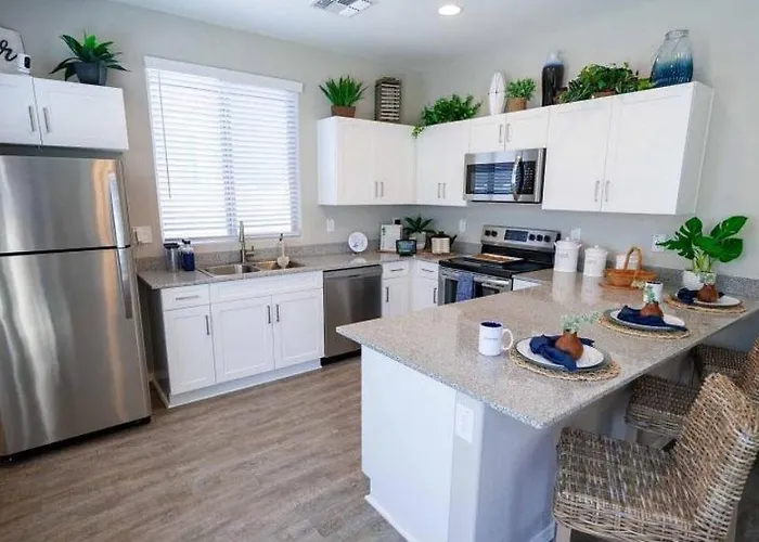 Landing Modern Apartment With Amazing Amenities